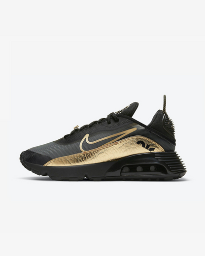 Tenis Nike Air Max 2090 Black Metallic Gold