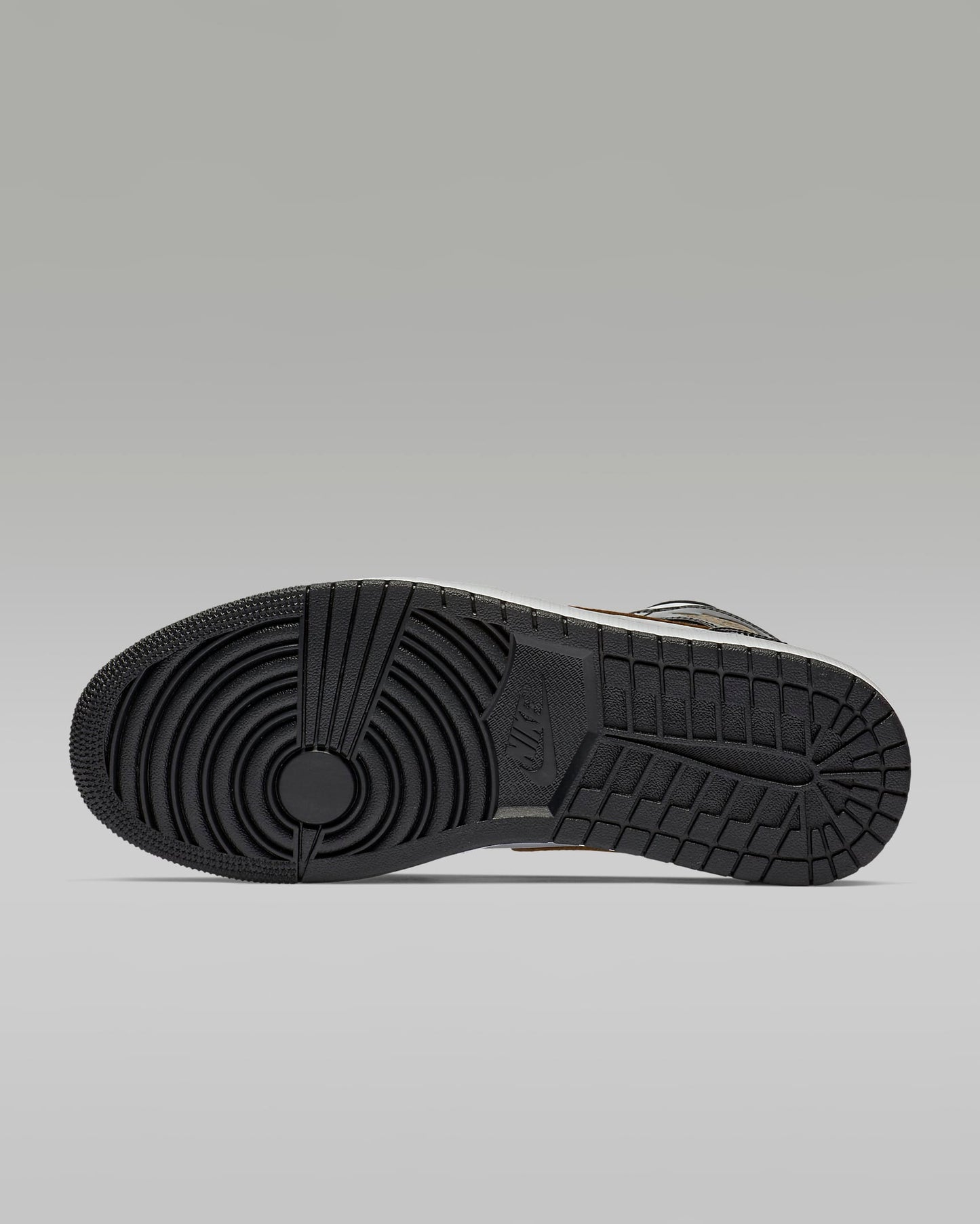 Tenis Nike Air Jordan 1 Mid SE